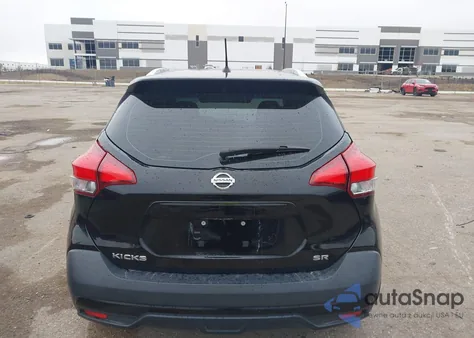 2019 Nissan Kicks Sr z USA, uszkodzony, nr VIN 3N1CP5CU7KL535923